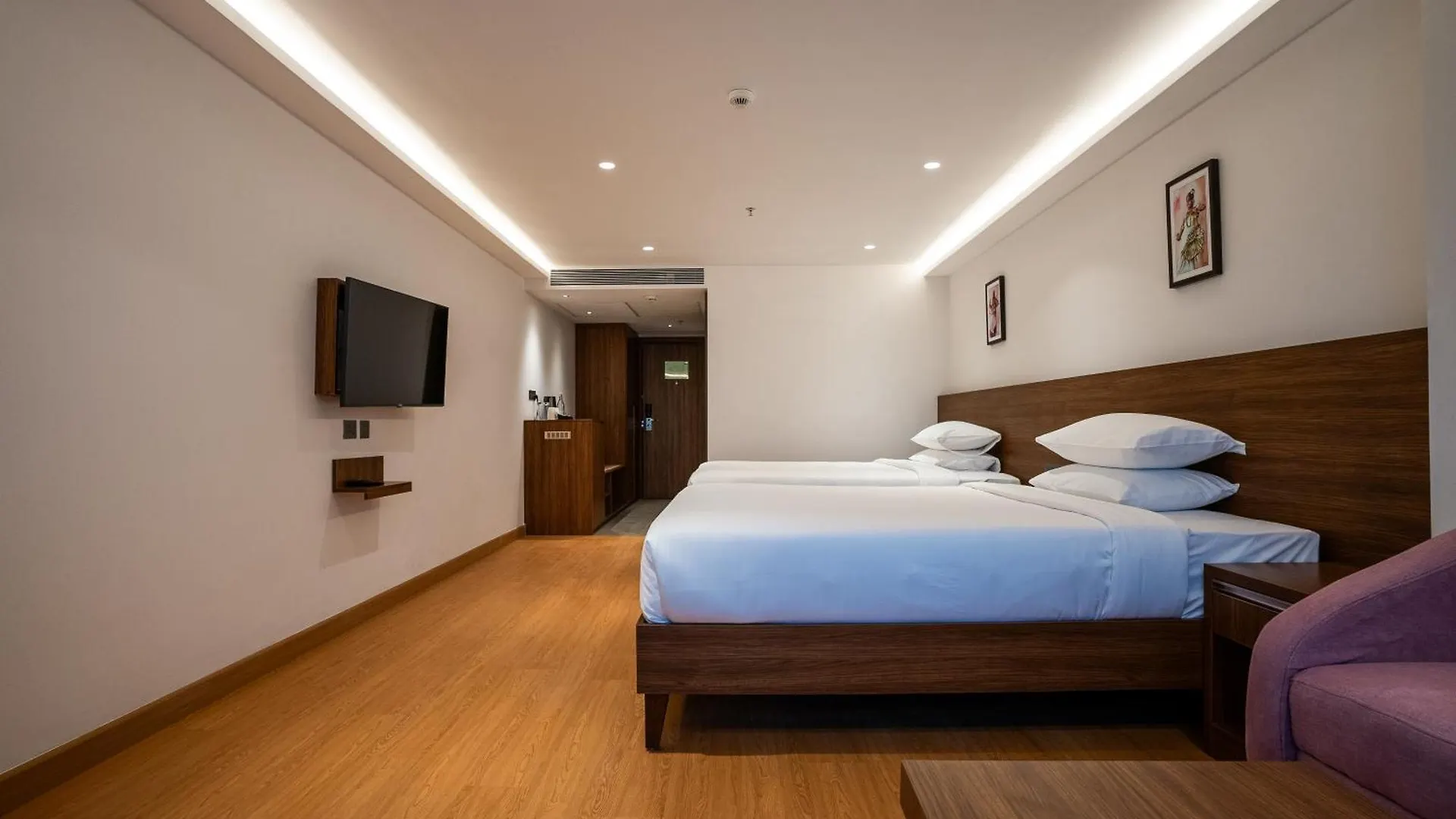 ***  Lilac Hotel Guruvayur India