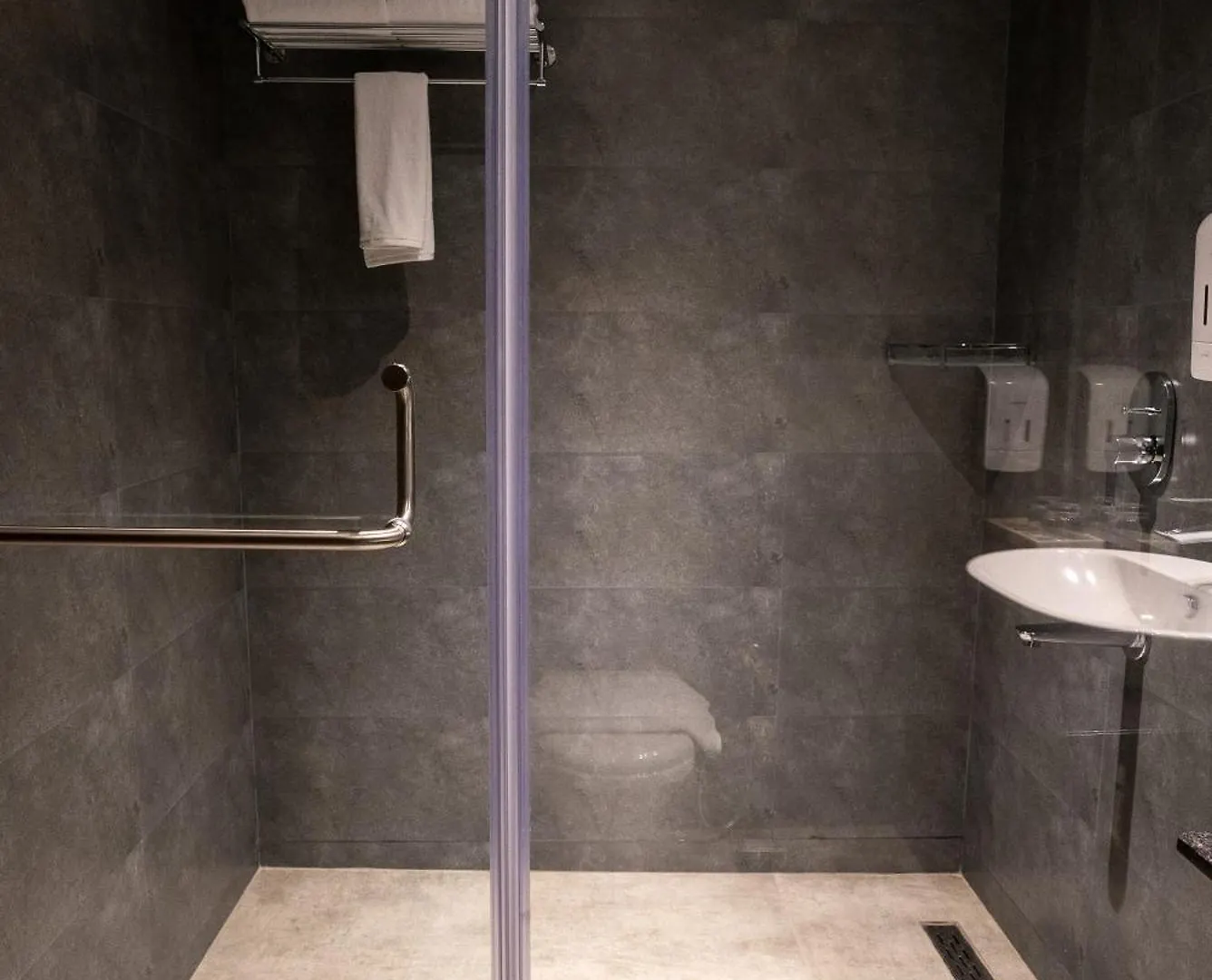 Lilac Hotel Guruvayur